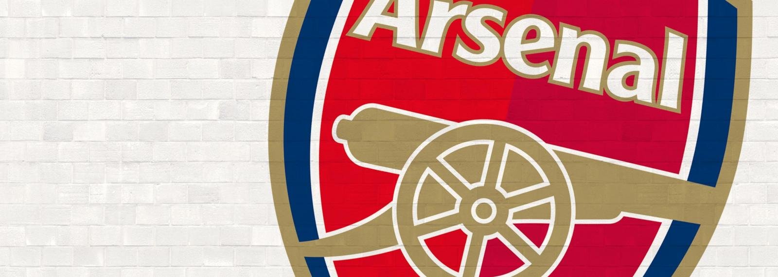 Arsenal target £2m striker as their first summer signing