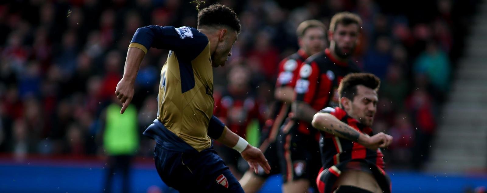 Oxlade-Chamberlain takes his chance against the Cherries