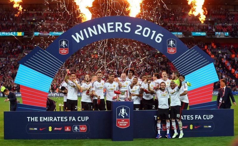 Louis van Gaal guides Manchester United to FA Cup final triumph over Crystal Palace (AET 2-1)
