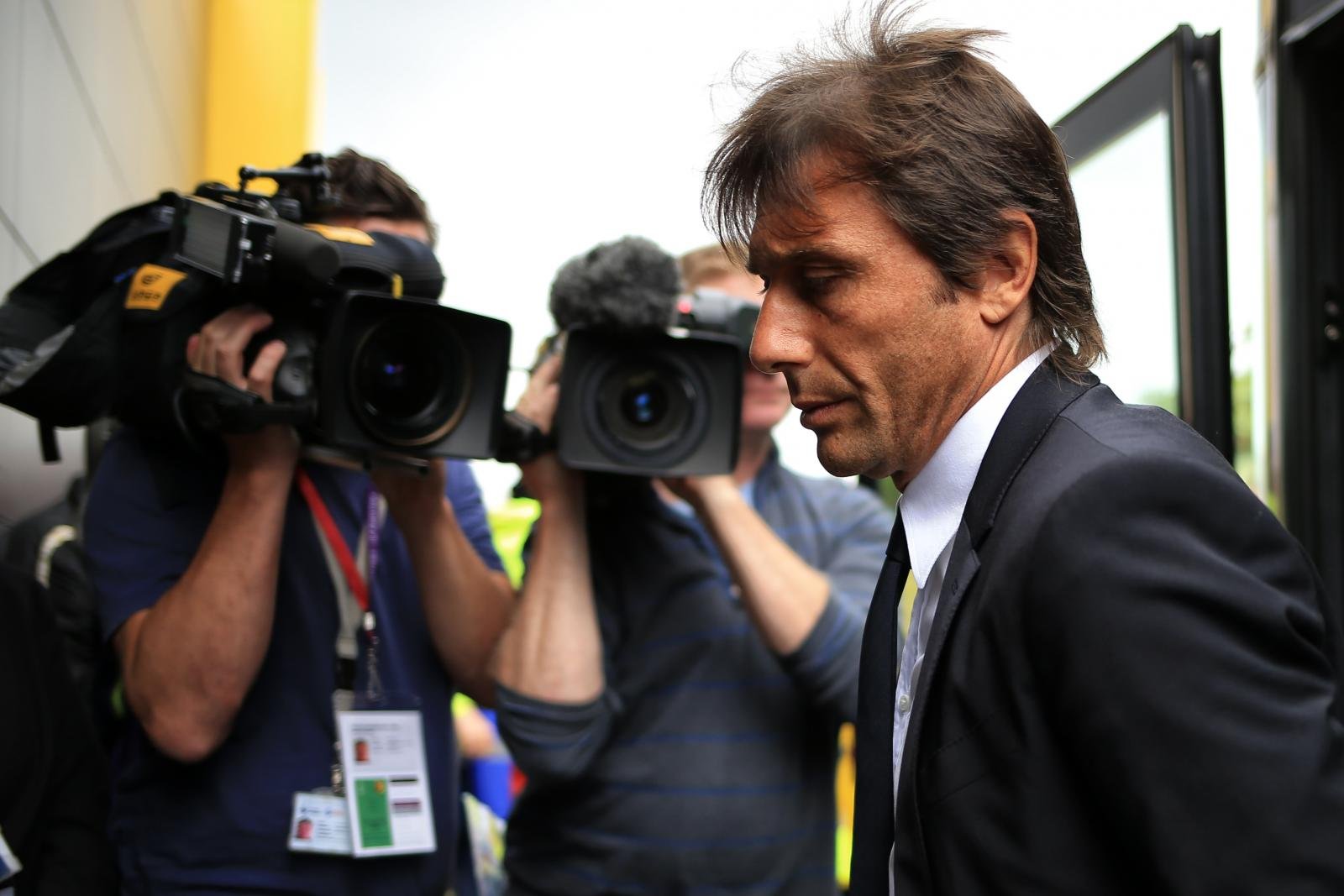 Chelsea could miss out on top targets admits Conte