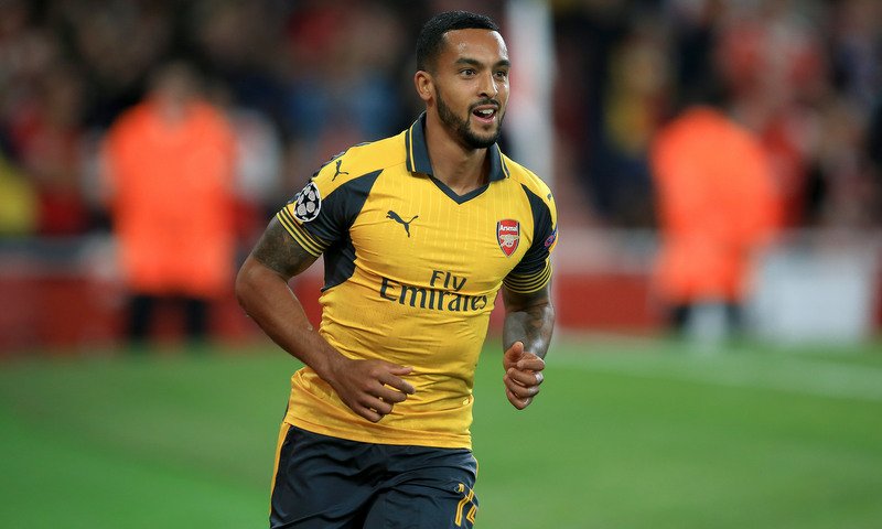 FIFA 17 Predicts: Walcott winner to claim Arsenal victory at Manchester United