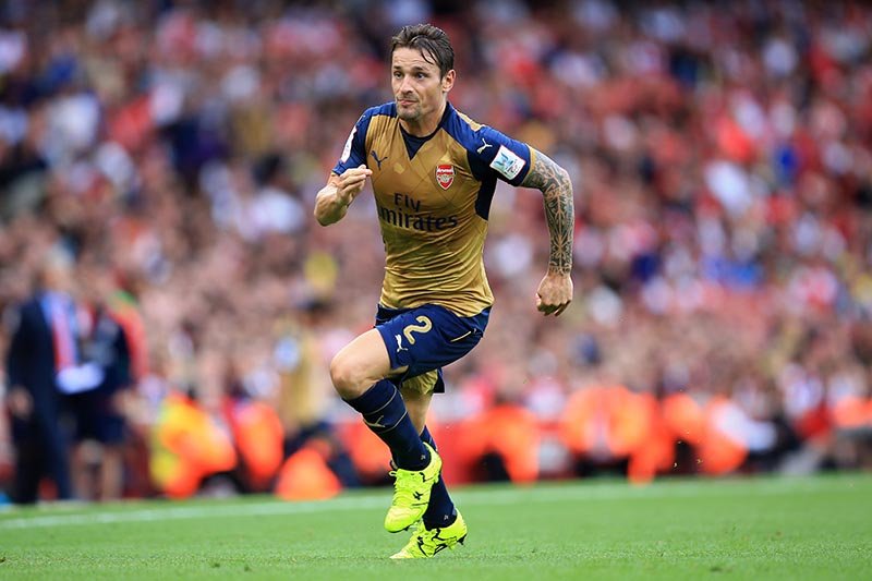 Wenger fights back against Debuchy claims
