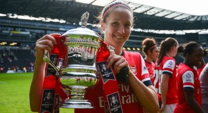 England defender Casey Stoney joins Liverpool