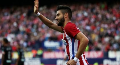 Manchester United and Chelsea “on alert” over Yannick Carrasco’s availability