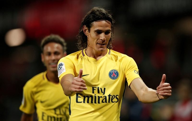 New Manchester United recruit Edinson Cavani’s body fat described as ‘astonishing’ as the Uruguayan’s dedication becomes apparent