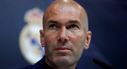 Manchester United put Zinedine Zidane on Standby