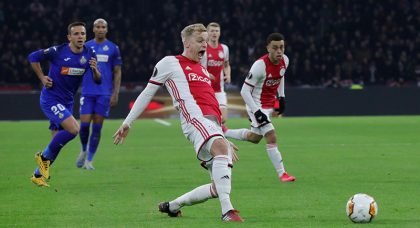 Manchester United agree deal with Ajax to sign midfielder Donny van de Beek