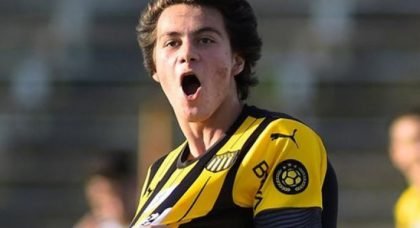 Manchester United close in on deal for Penarol teenager Facundo Pellistri