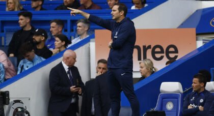 Chelsea boss Lampard discusses Mount future amid Man United interest